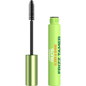 Garnier Fructis open applicator wand demonstrating easy on-the-go use