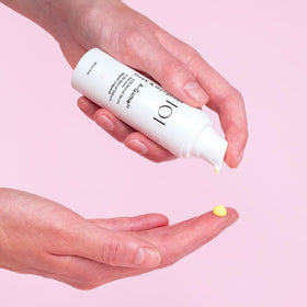 Geek & Gorgeous pump detail highlighting precise dispensing and hygienic use