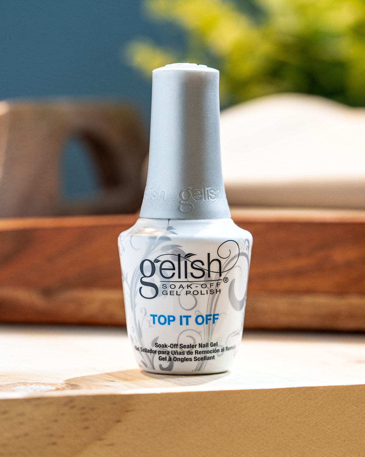 Gelish top it off on cured nails showing mirror shine and chip resistance