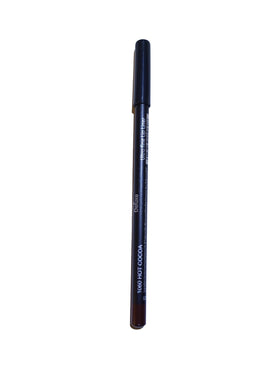 Generic brand liner being applied to eye showing controlled, smudge-free definition benefit