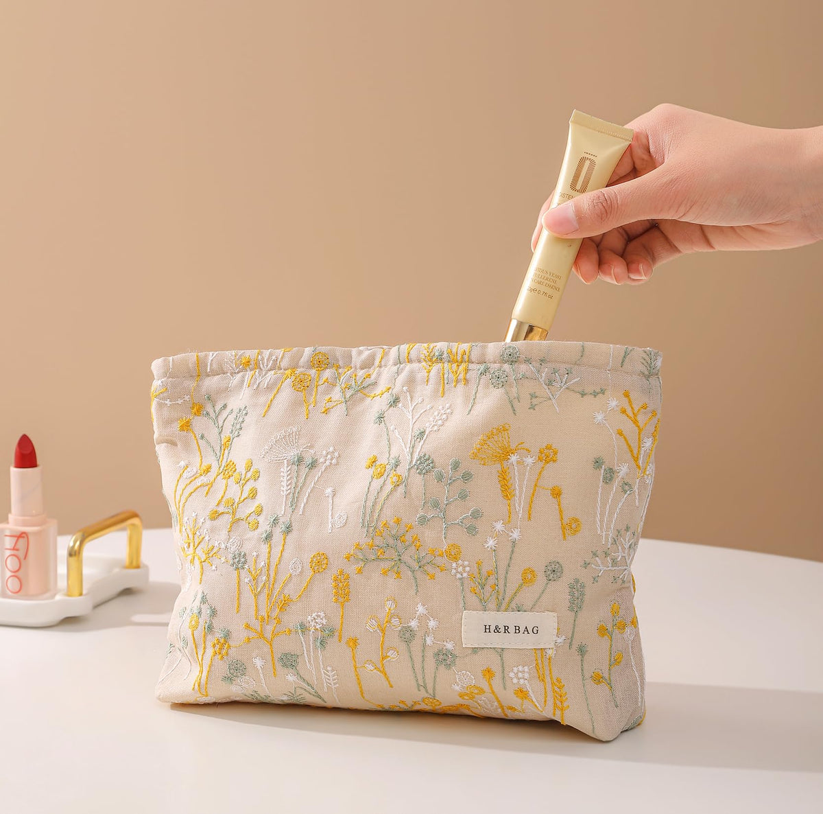 getgto close-up embroidered floral detail highlighting durable craftsmanship benefit
