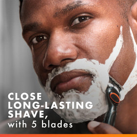 Gillette Fusion5 precision trimmer close-up for accurate edging and shaping
