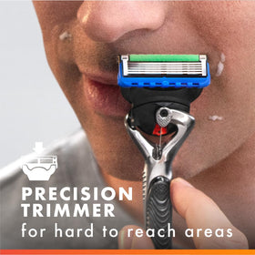 Gillette ProGlide blades with text indicating up to 20 shaves per refill benefit