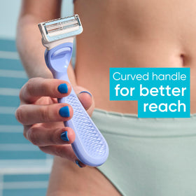 Gillette Venus ergonomic weighted handle detail for steadier control and balance