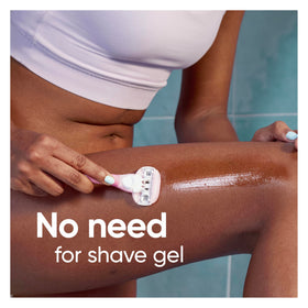 Gillette Venus four-refill pack displayed as a value replacement set