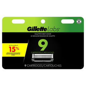 Gillette Labs macro of blade edges emphasizing sharpness and consistent shaving benefit