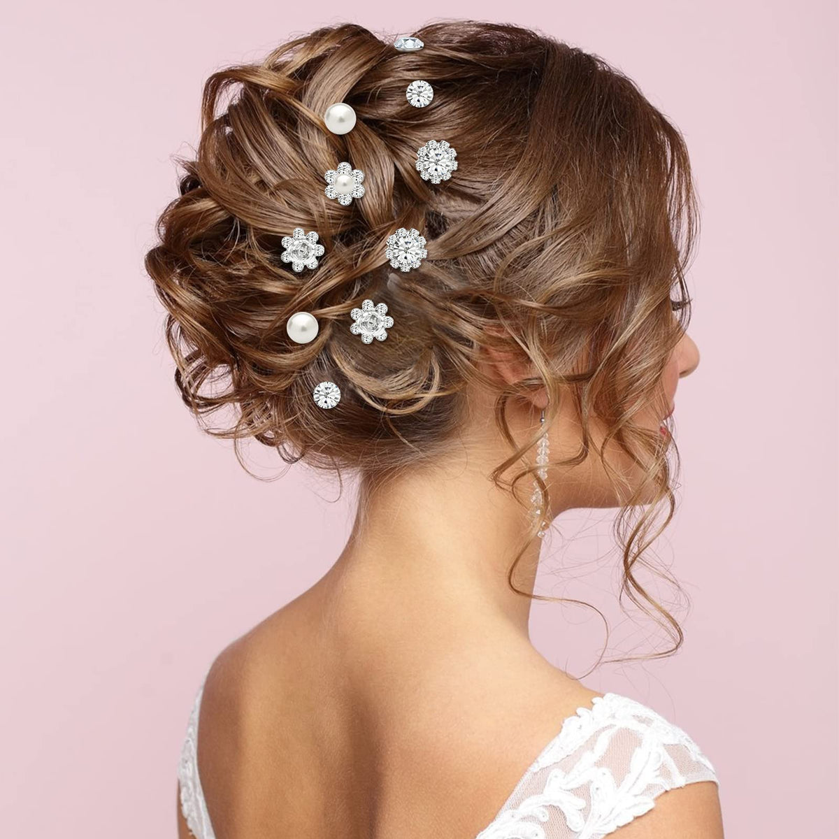 Gingbiss bridesmaids wedding lifestyle scene showing coordinated hair accents for group styling