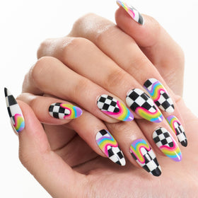 GLAMERMAID checkerboard close-up highlighting glossy gel-like shine