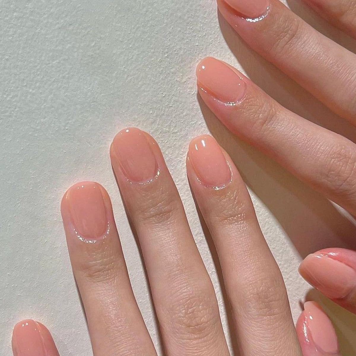 GLAMERMAID close-up gel-like shine texture, salon finish without polish