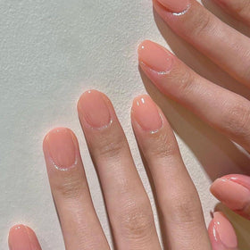 GLAMERMAID close-up gel-like shine texture, salon finish without polish