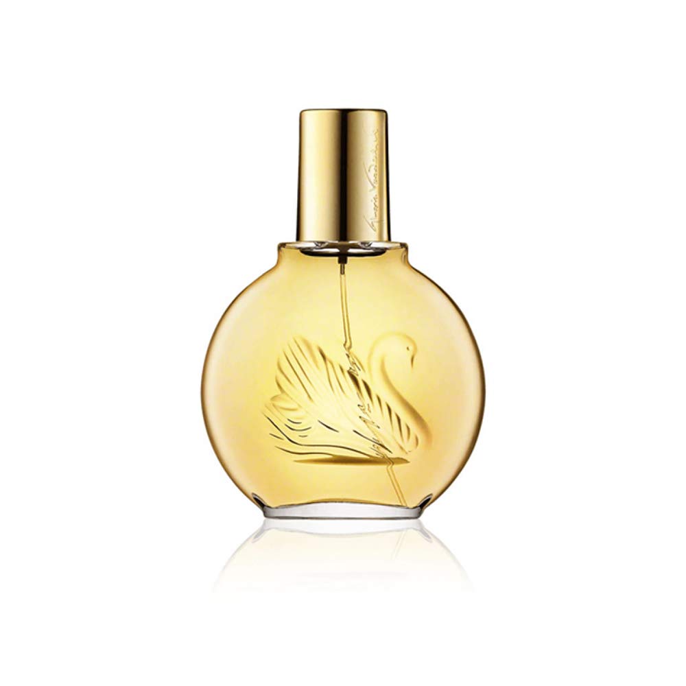Gloria Vanderbilt spray in use on wrist demonstrating light, long-lasting fragrance