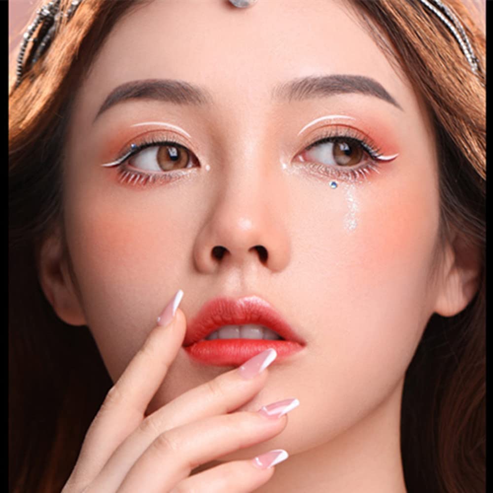 Go Ho pencil shaping eyebrow edges for precise definition benefit