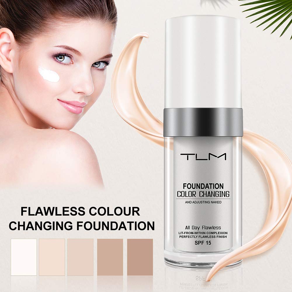 God Blomster foundation texture close-up revealing smooth moisturizing finish