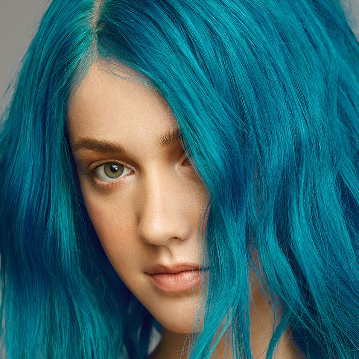 Good Dye Young cream texture close-up demonstrating conditioning, easy application