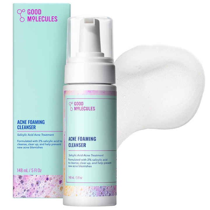 Good Molecules front packaging showing bottle and brand for clear product identification and trust
