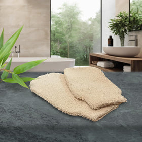 GUARD&MARINE mitts in shower lifestyle setting promoting sustainable routine