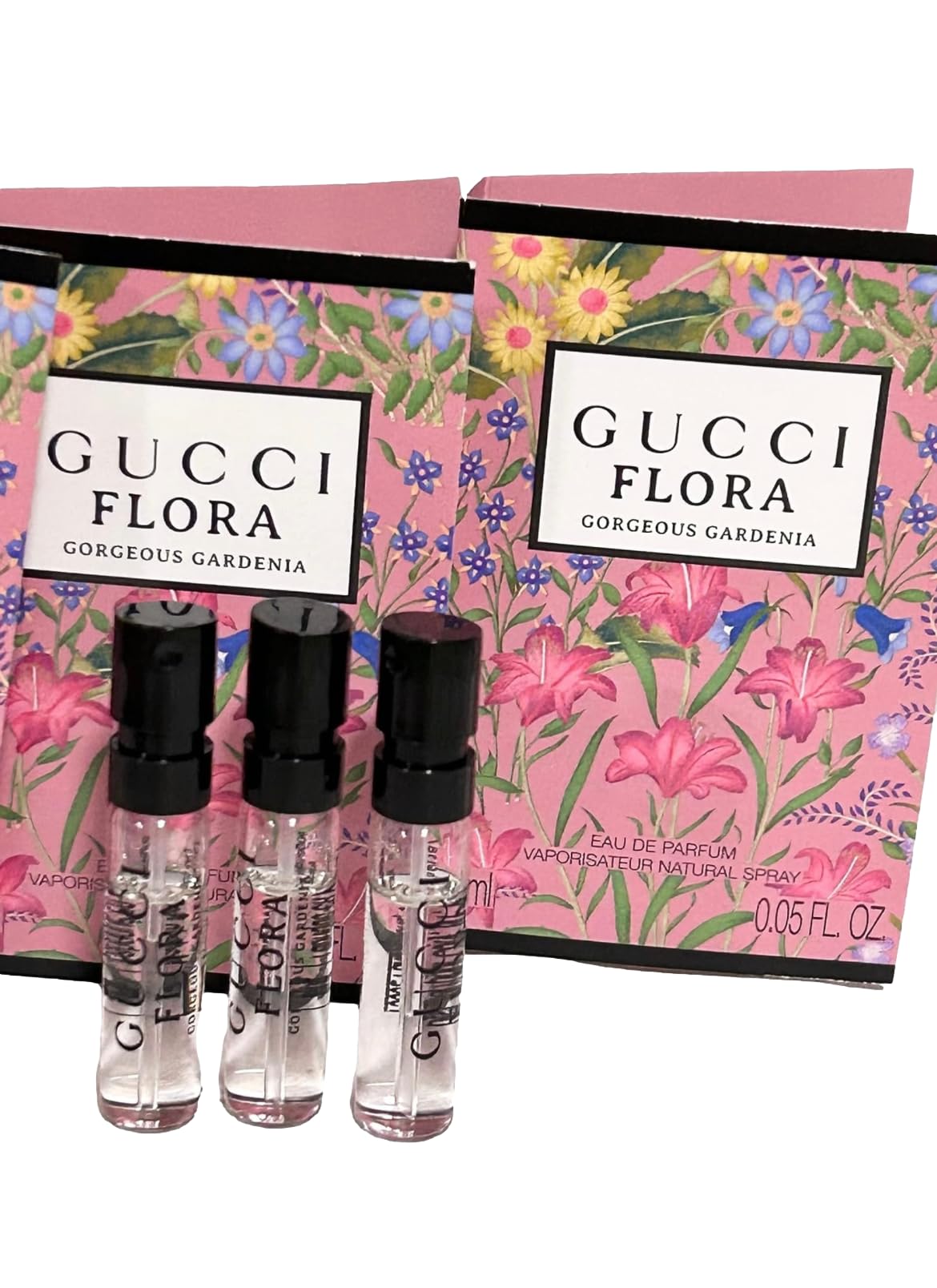 Gucci Flora Gorgeous Gardenia spray close-up demonstrating fine mist and controlled application