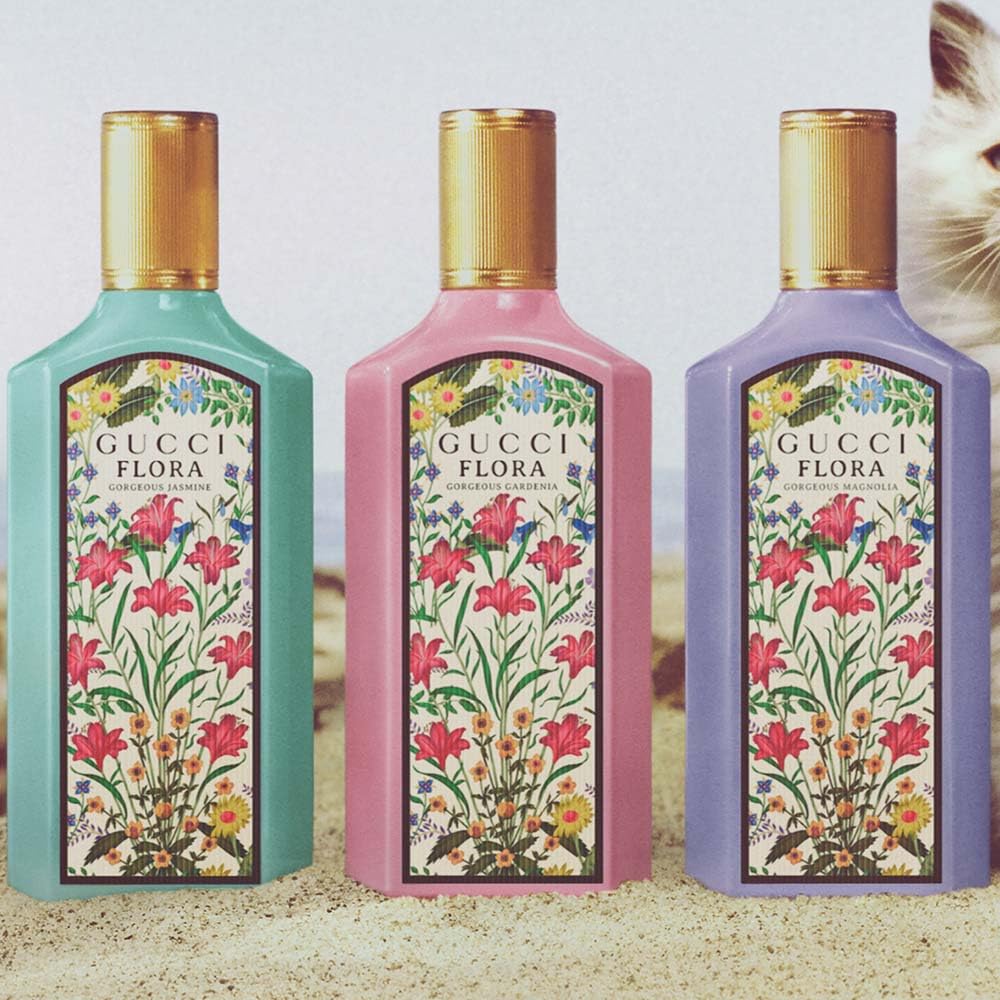 Blond woods and patchouli detail showing Gucci base notes and warmth