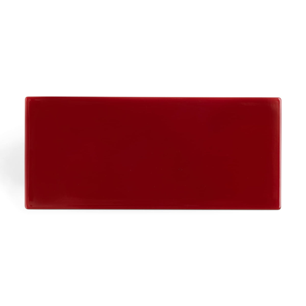 GUESS Seductive Red applied to pulse point demonstrating proper usage