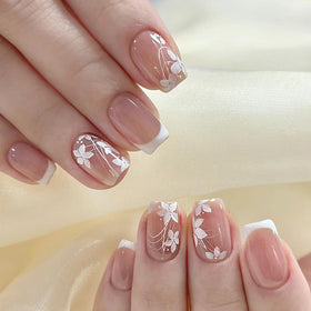 GUFUGU styled manicure at party illustrating elegant floral nails for events