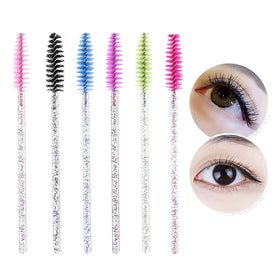 GUMIKE spoolie in use on eyelash extensions showing safe, controlled smoothing