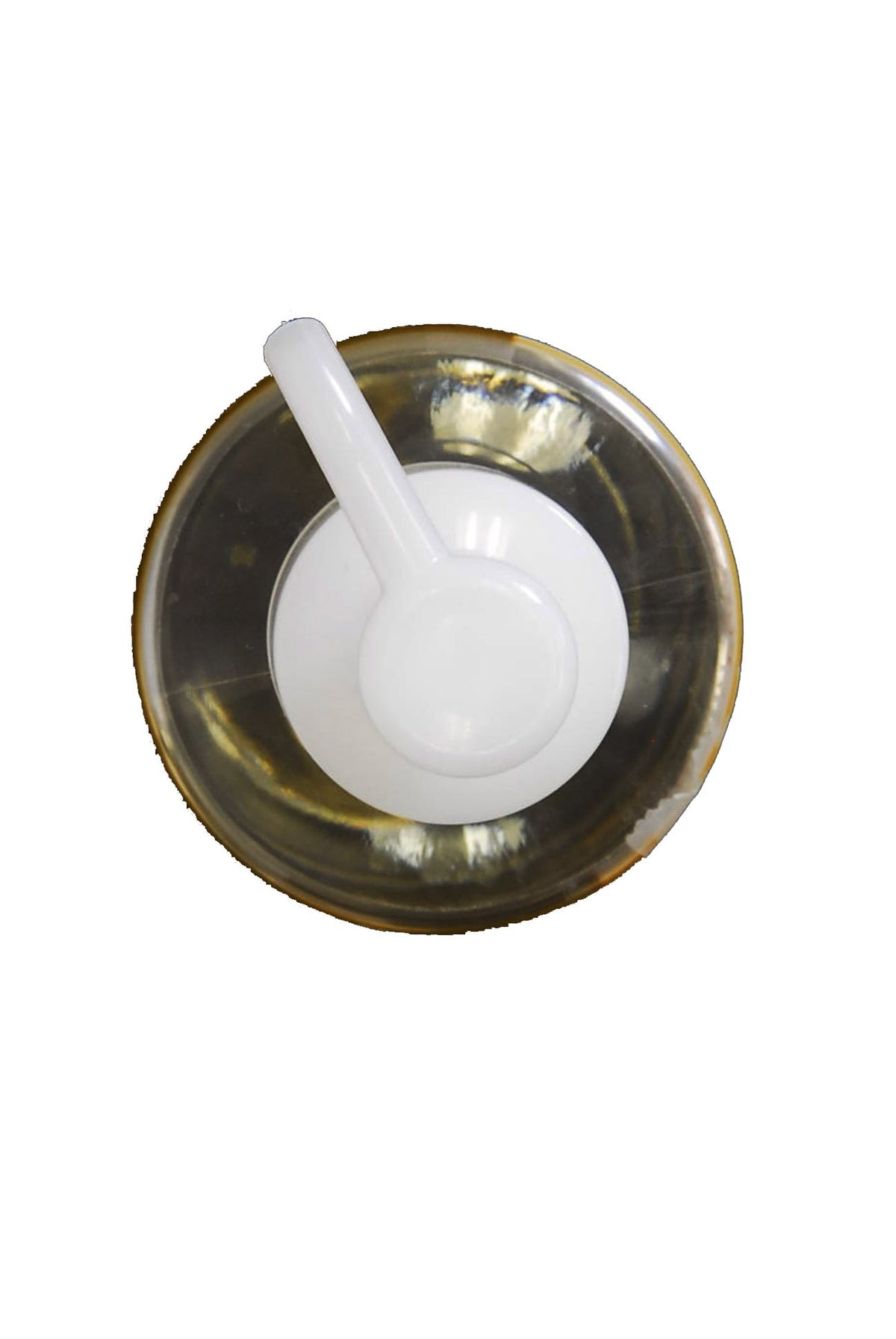 肌ラボ olive-based oil texture droplet demonstrating lightweight spreadability benefit