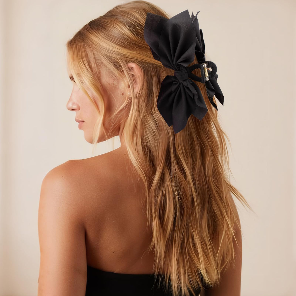 hadutrek close-up of satin bow texture, smooth feel reduces snagging