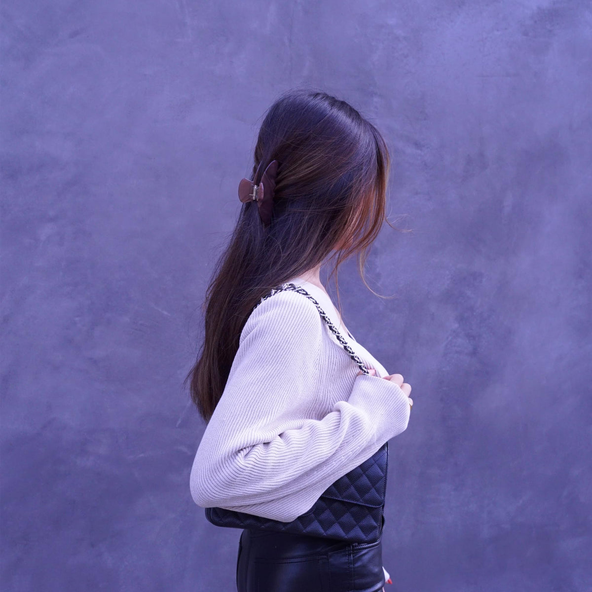 Hana Mia soft carrying bag protecting the clip for easy storage and travel convenience