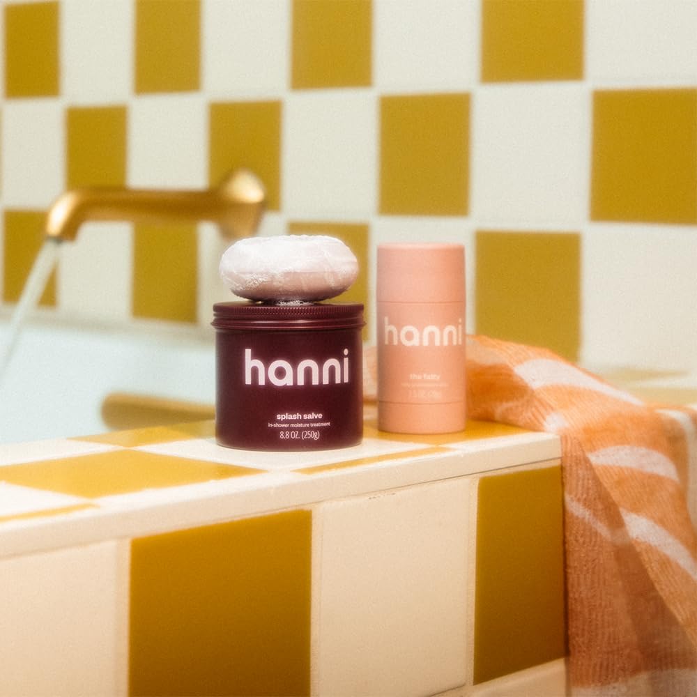 HANNI hanging in bathroom to dry fast between uses for hygiene