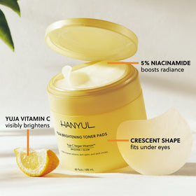 HANYUL close-up pad texture showing thin water-gel surface for fast absorption