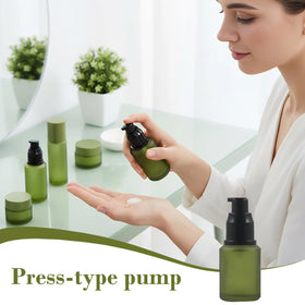 Happyupcity dispensing lotion into hand demonstrates controlled one-handed pump use