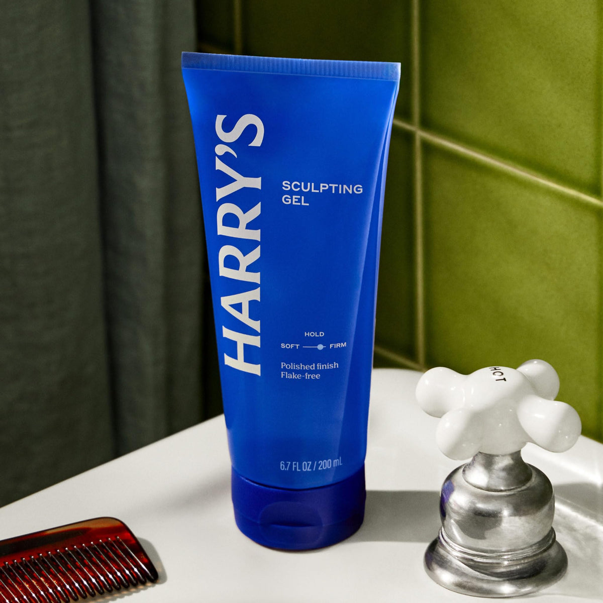 Harry's side label detail highlighting alcohol-free ingredient benefit