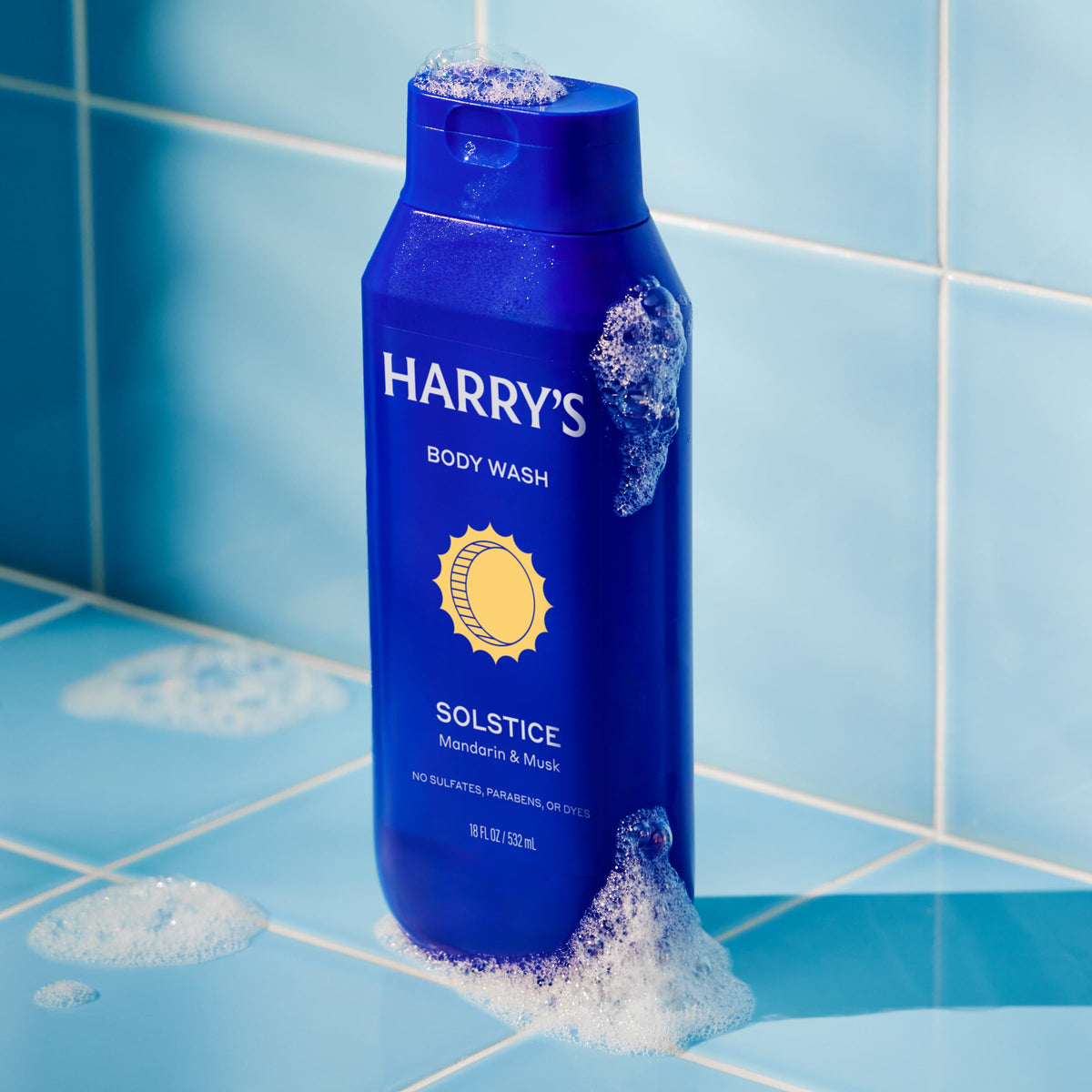 Harry's label detail highlighting ingredient claims and scent notes for transparency