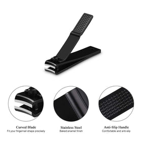 HAWATOUR clippers held in hand to show scale and easy leverage