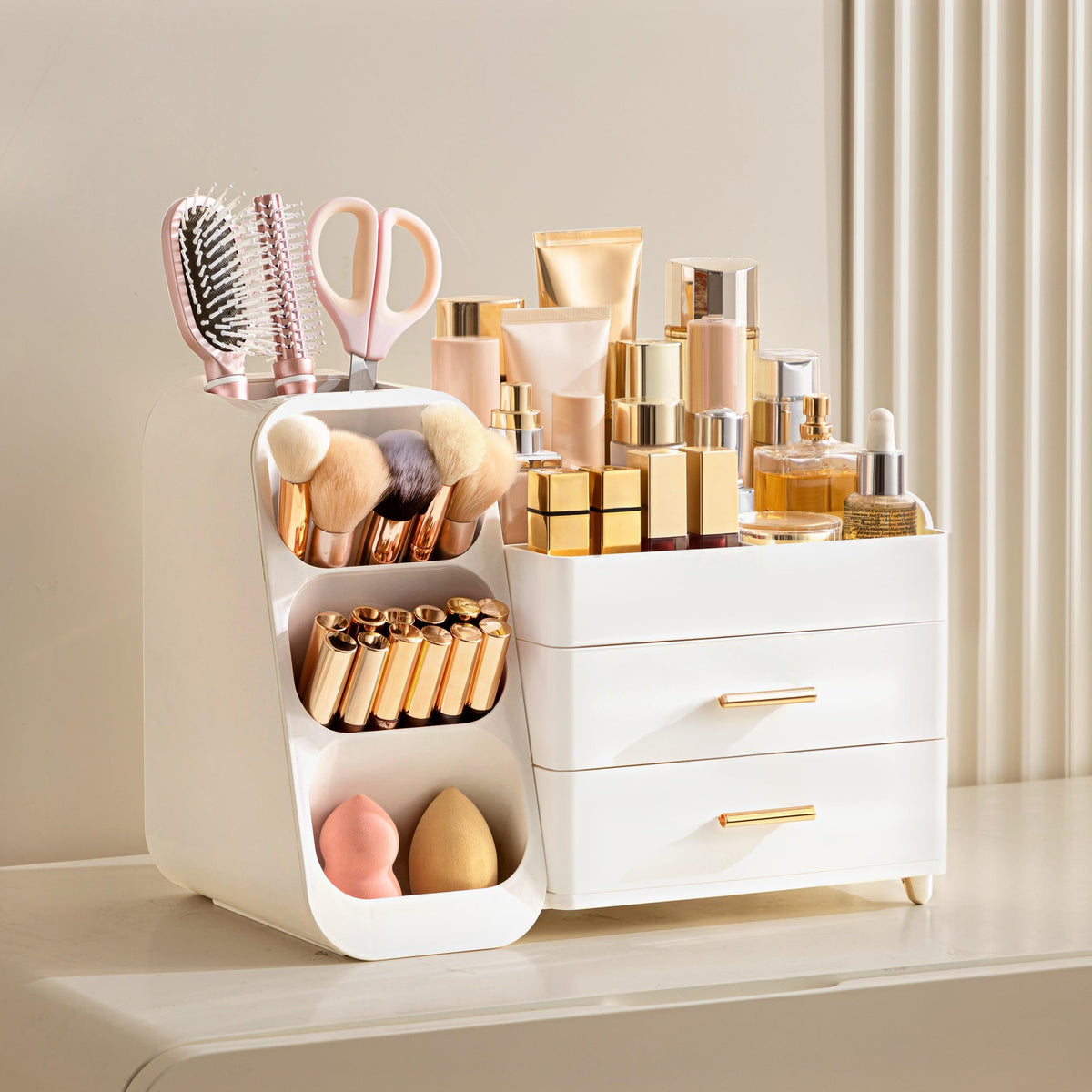 HBlife top compartments filled with bottles and palettes for quick access