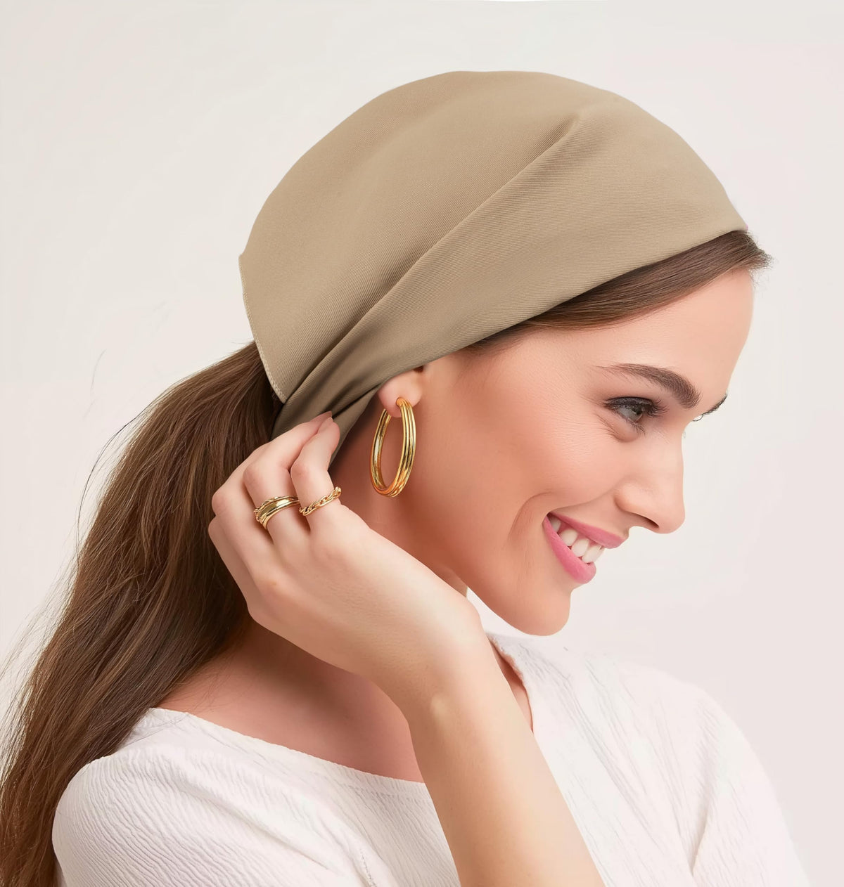 HBselect bandana folded as headband demonstrating neat forehead styling option