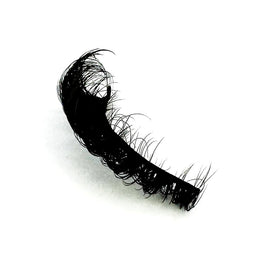 HBZGTLAD lashes in use showing outer‑corner lift and eye elongation