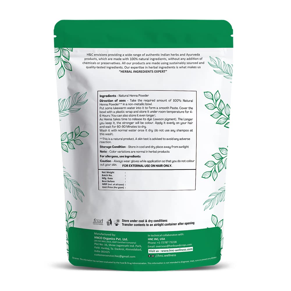 Close-up of H&C henna powder texture highlighting smooth triple-sifted quality