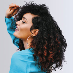Head & Shoulders argan oil ingredient shot emphasizing natural oil for shine and hydration