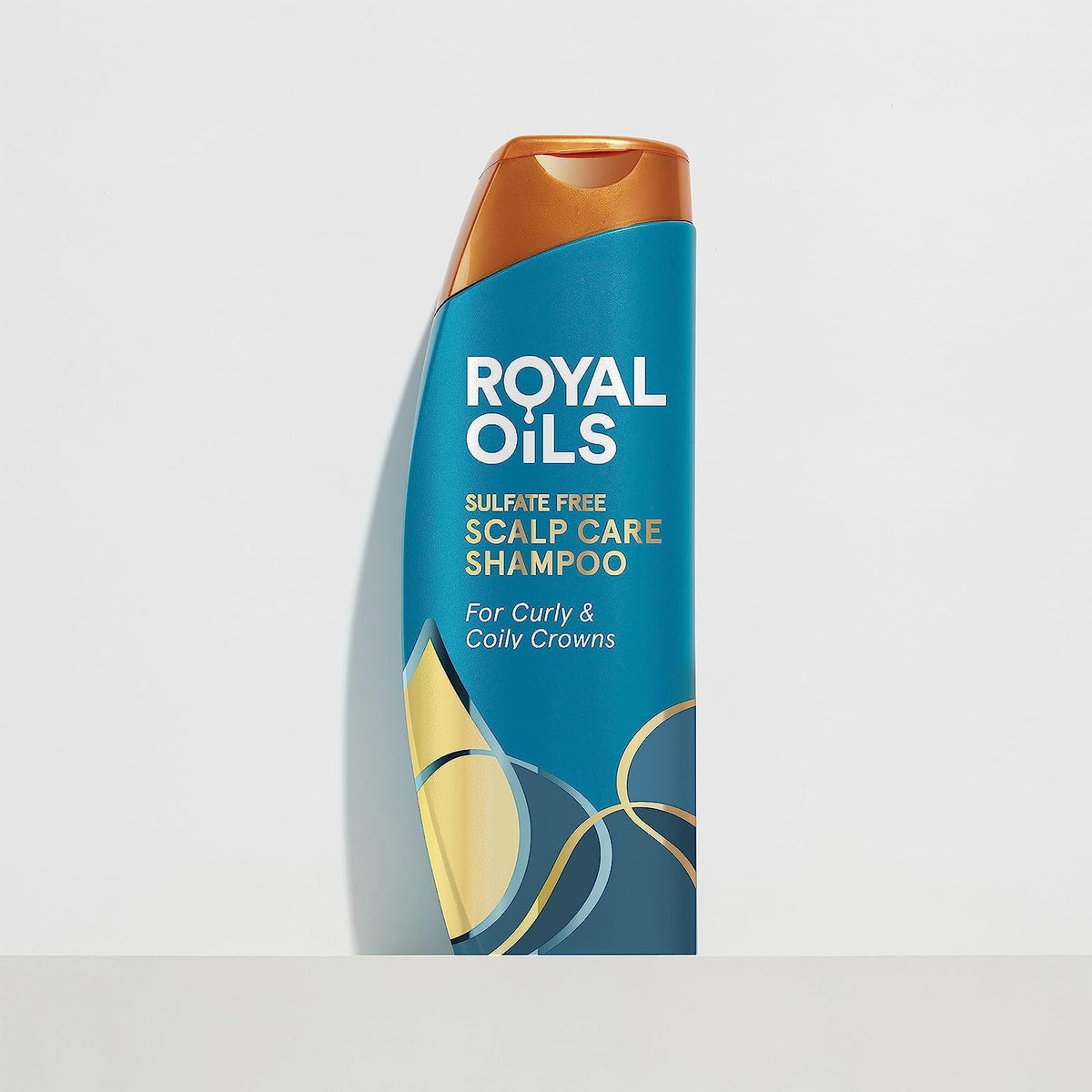 Before and after scalp view with Head & Shoulders showing reduced flakes
