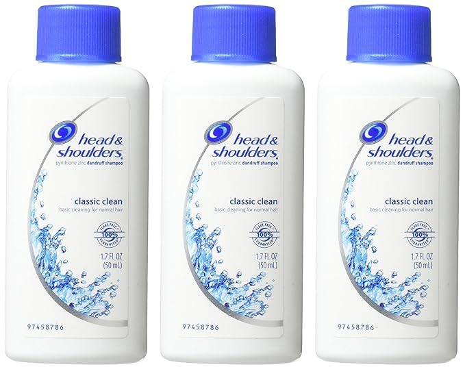 Head & Shoulders bottle foam texture close-up illustrating lather and gentle cleanse benefit for removing flakes