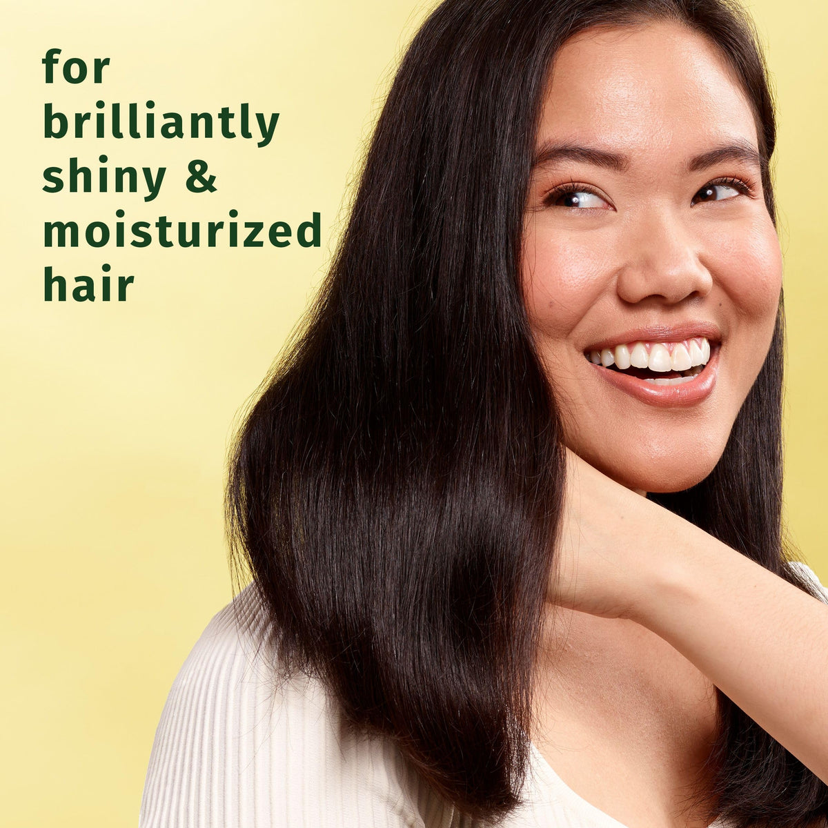 Herbal Essences shampoo pouring texture demonstrates lightweight lather and easy rinse.