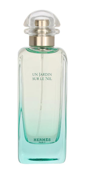 Hermès close-up of spray nozzle highlighting easy, precise application
