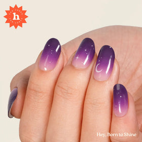 heyhae close-up of gradient strip texture with glossy finish benefit