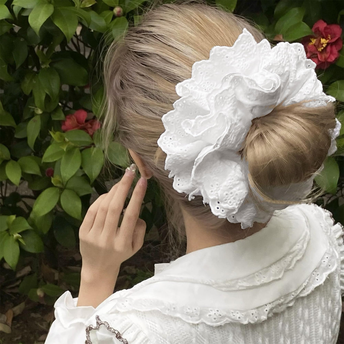 Heyiminy used in a loose bun demonstrating secure, low-damage styling
