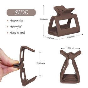 HFLYJPYW clip held in hand to show scale and comfortable size for travel