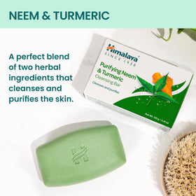 Himalaya foam lather in hand demonstrating gentle creamy cleanse