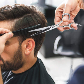 Himart shears in use during a home haircut demonstrating ease