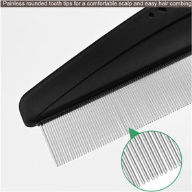 Hipifans comb in use detangling wet hair reducing pull and breakage