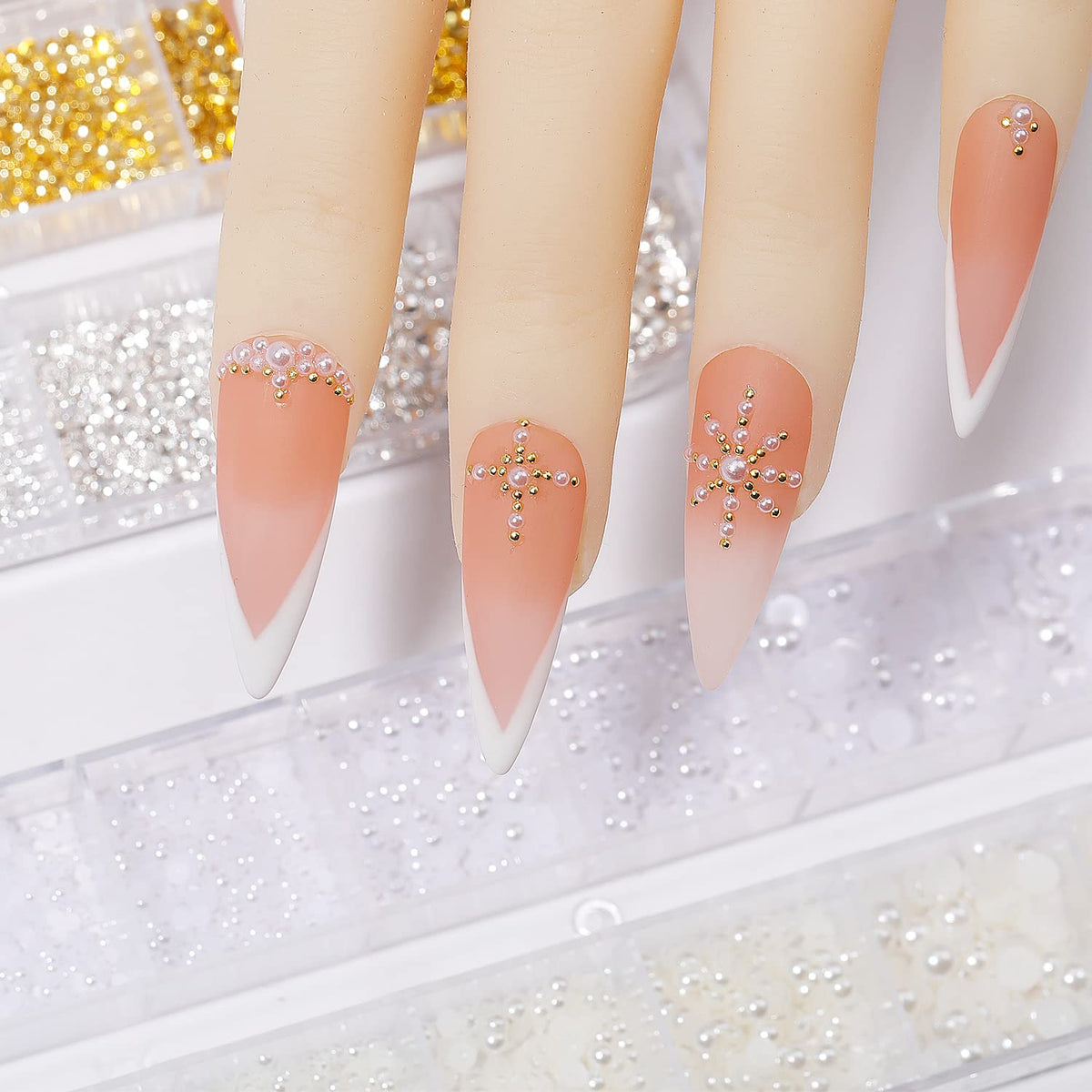 HNUIX included tweezers and picking pen displayed for precise bead placement